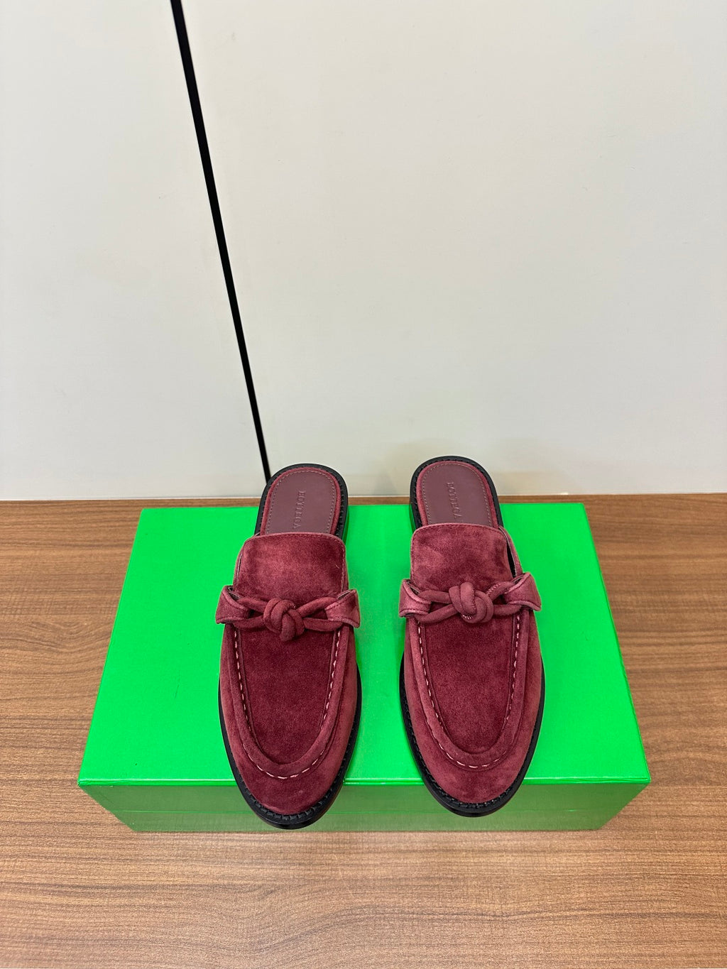 Bottega Veneta Green & Red Designer Shoes EU 35-39