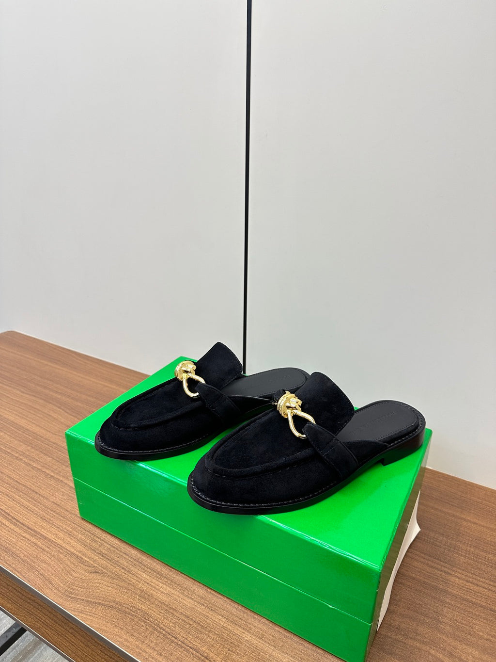 Bottega Veneta Black & Green Designer Shoes EU 35-39 Edition 16 - detail image 3