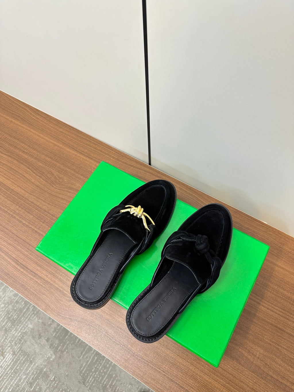 Bottega Veneta Black & Green Designer Shoes EU 35-39 Edition 16 - detail image 4