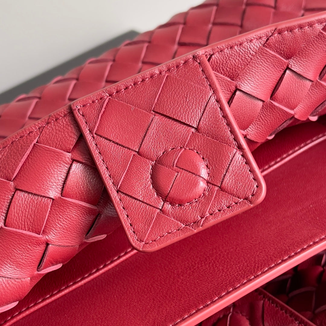 Bottega Veneta 754990 Red Designer Handbag - detail image 7
