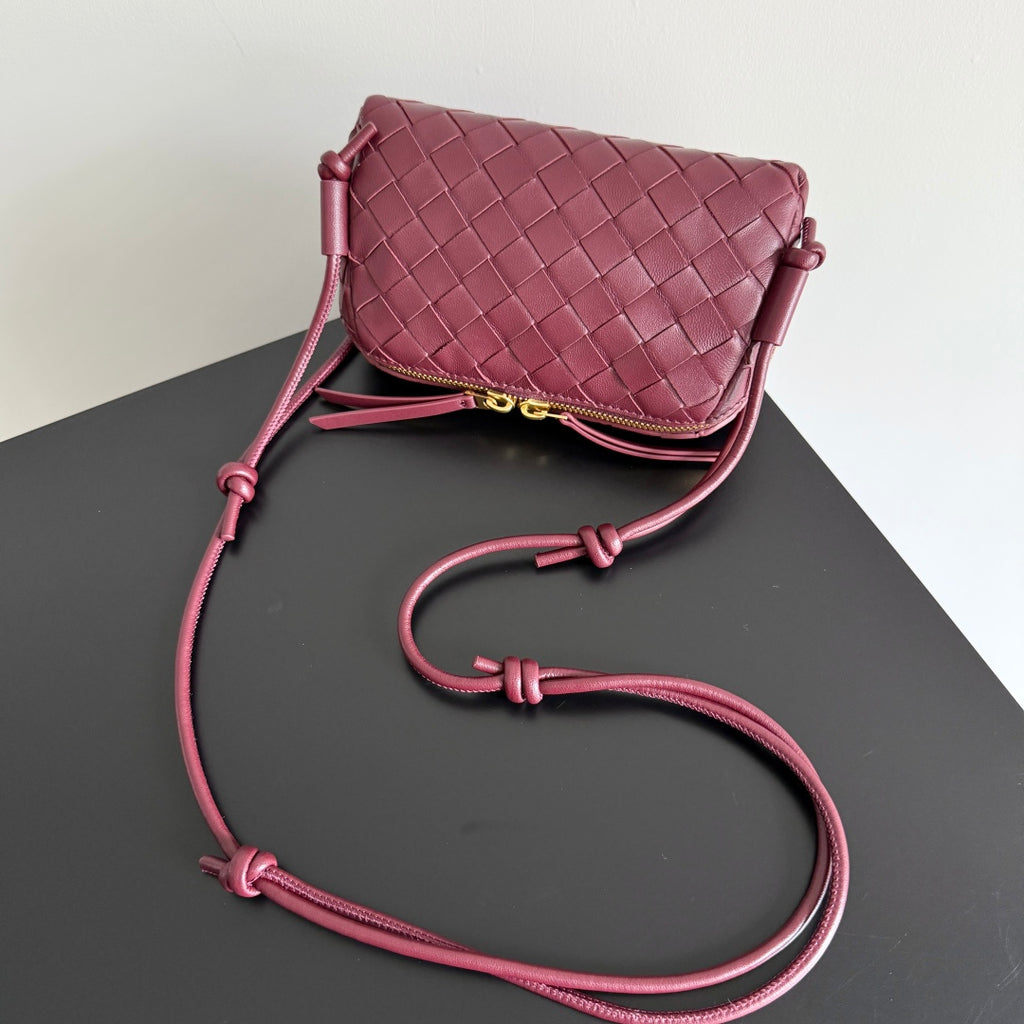 Bottega Veneta 794258 Red Pouch Bag Edition 2 - detail image 6