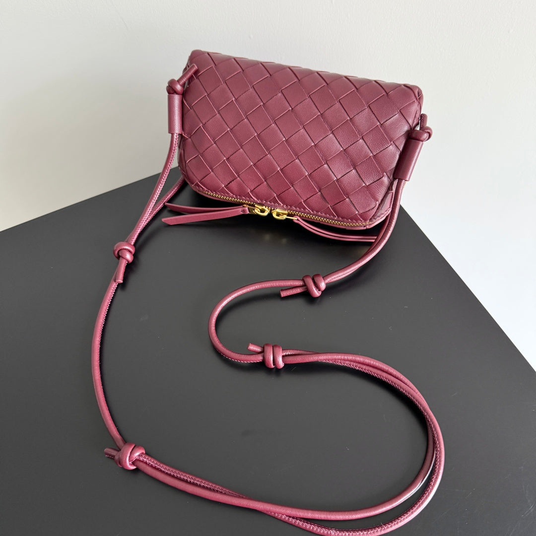 Bottega Veneta 794258 Red Pouch Bag Edition 2 - detail image 6