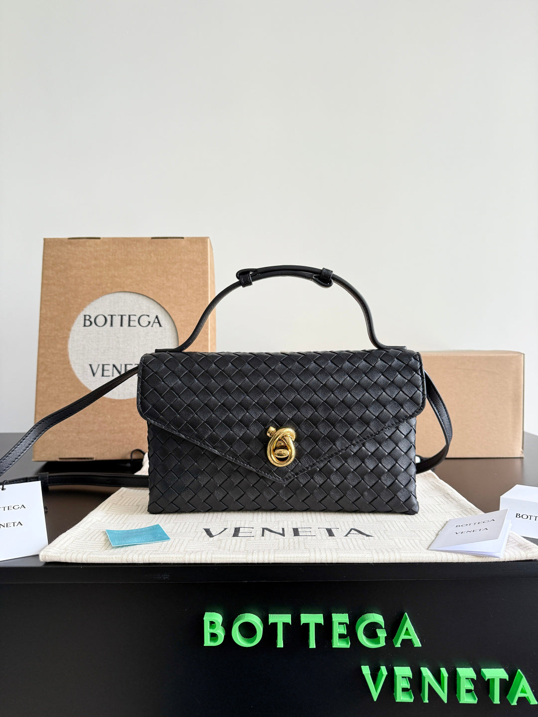 Bottega Veneta Black Designer Handbag Edition 808