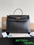 Bottega Veneta Black Designer Handbag Edition 834