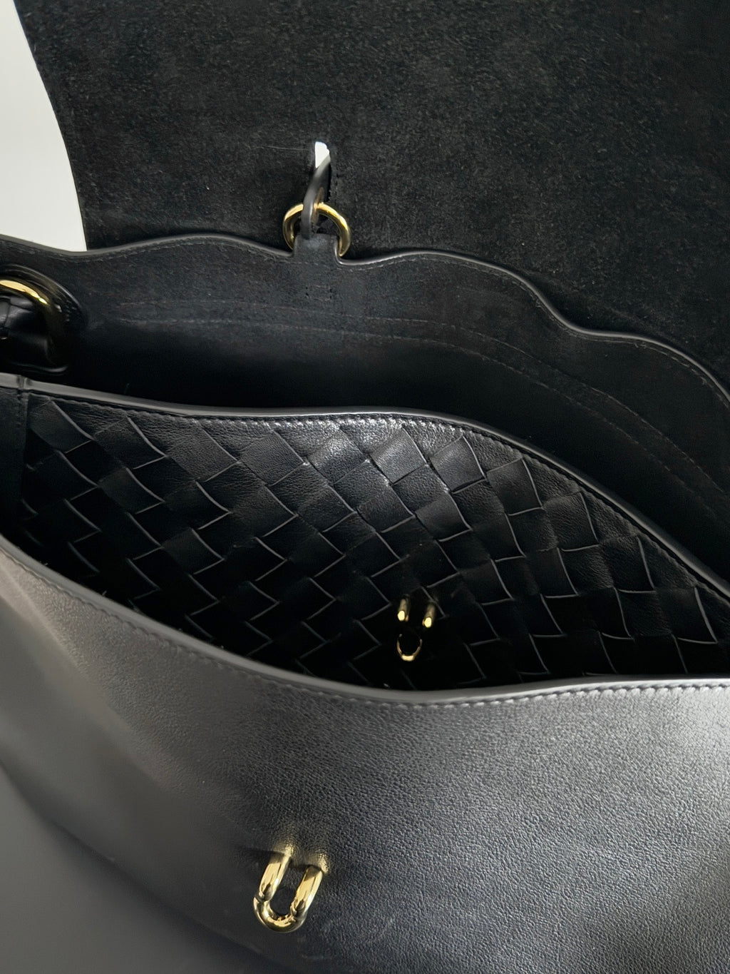 Bottega Veneta Black Designer Handbag Edition 835 - detail image 4