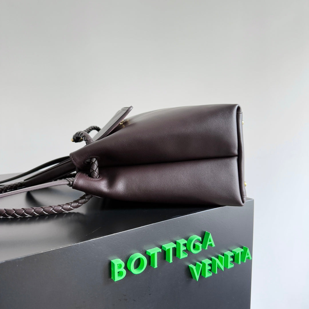 Bottega Veneta 817231 Black Designer Handbag Edition 3 - detail image 3