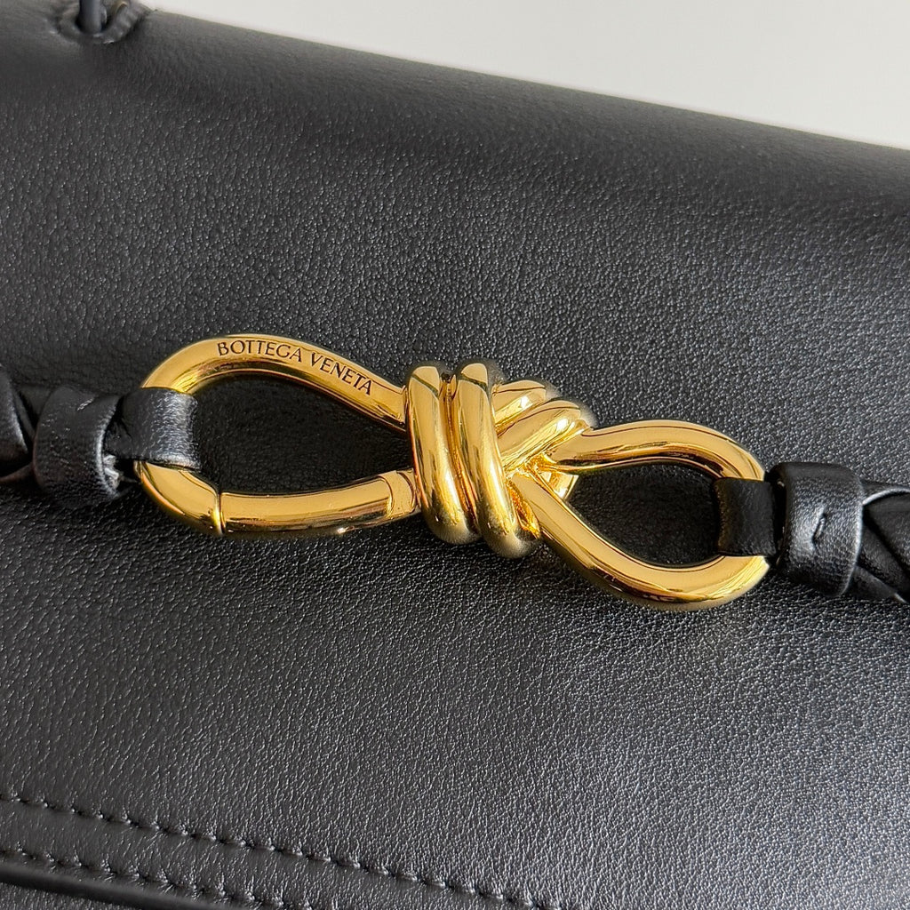 Bottega Veneta 817231 Black Designer Handbag Edition 2 - detail image 5
