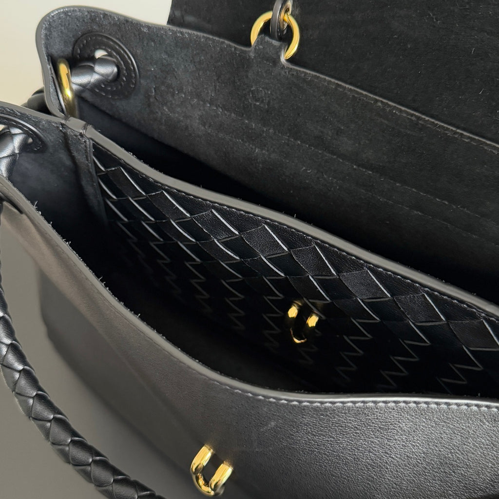 Bottega Veneta Black Designer Handbag Edition 805 - detail image 6