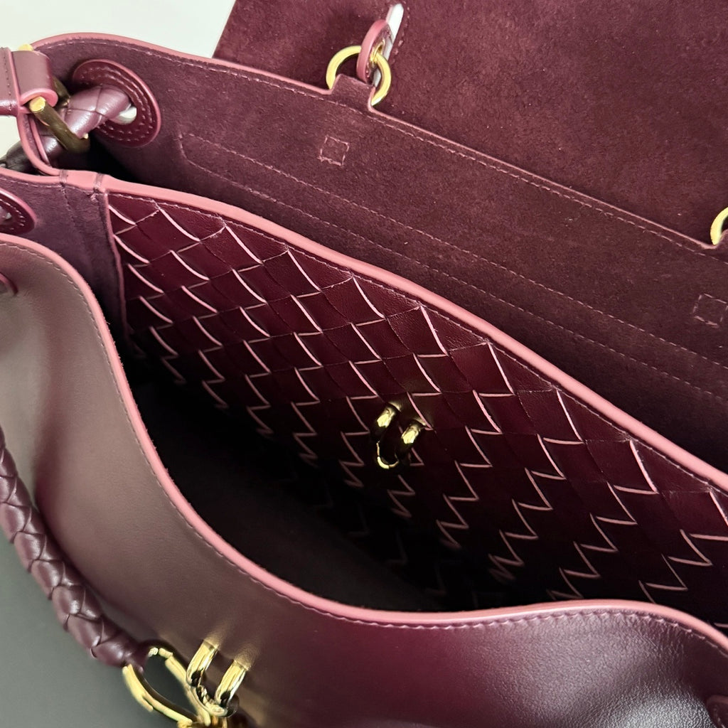 Bottega Veneta Red & Black Designer Handbag Edition 23 - detail image 6