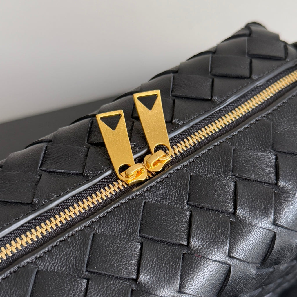 Bottega Veneta 680255 Black Designer Handbag - detail image 7