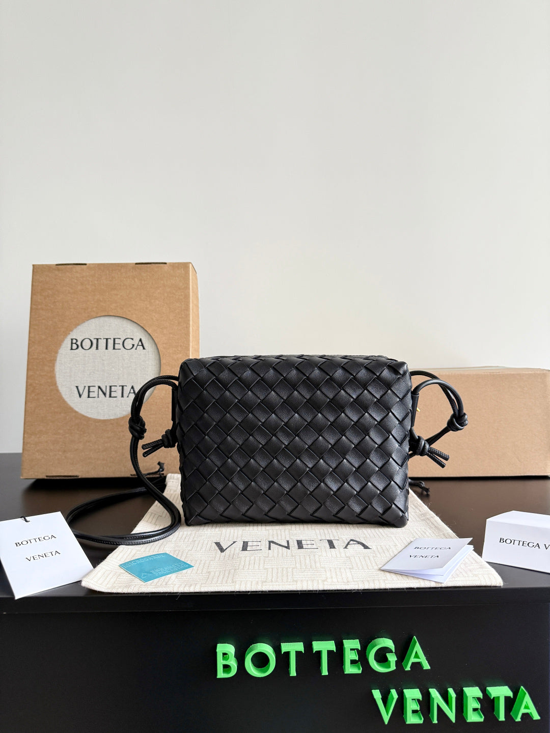 Bottega Veneta Black Designer Handbag Edition 798