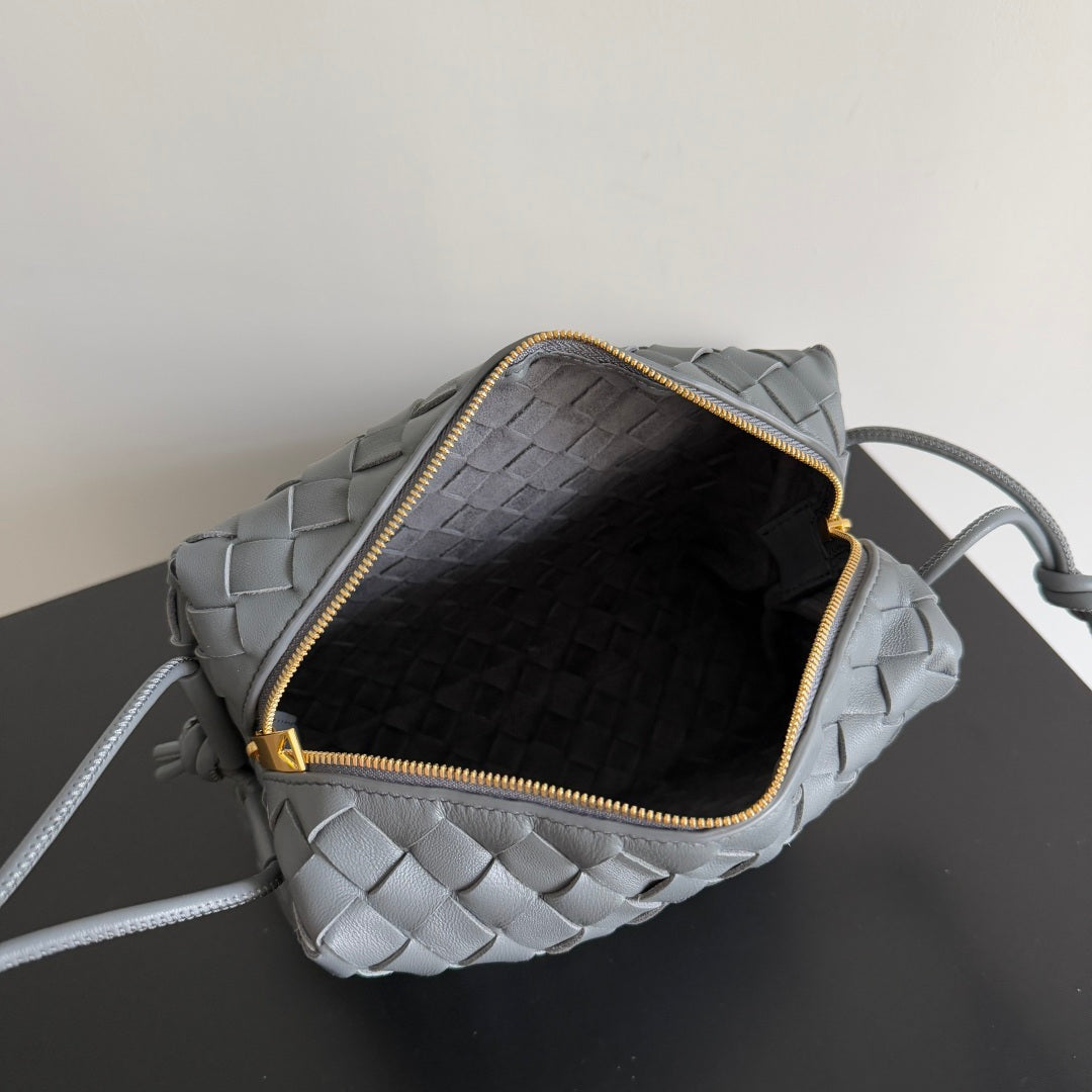 Bottega Veneta 680255 Gray Designer Handbag - detail image 9