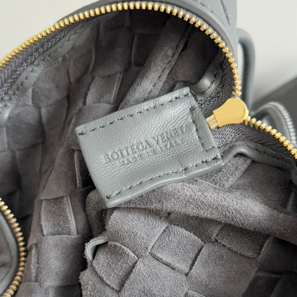 Bottega Veneta 680255 Gray Designer Handbag - detail image 8