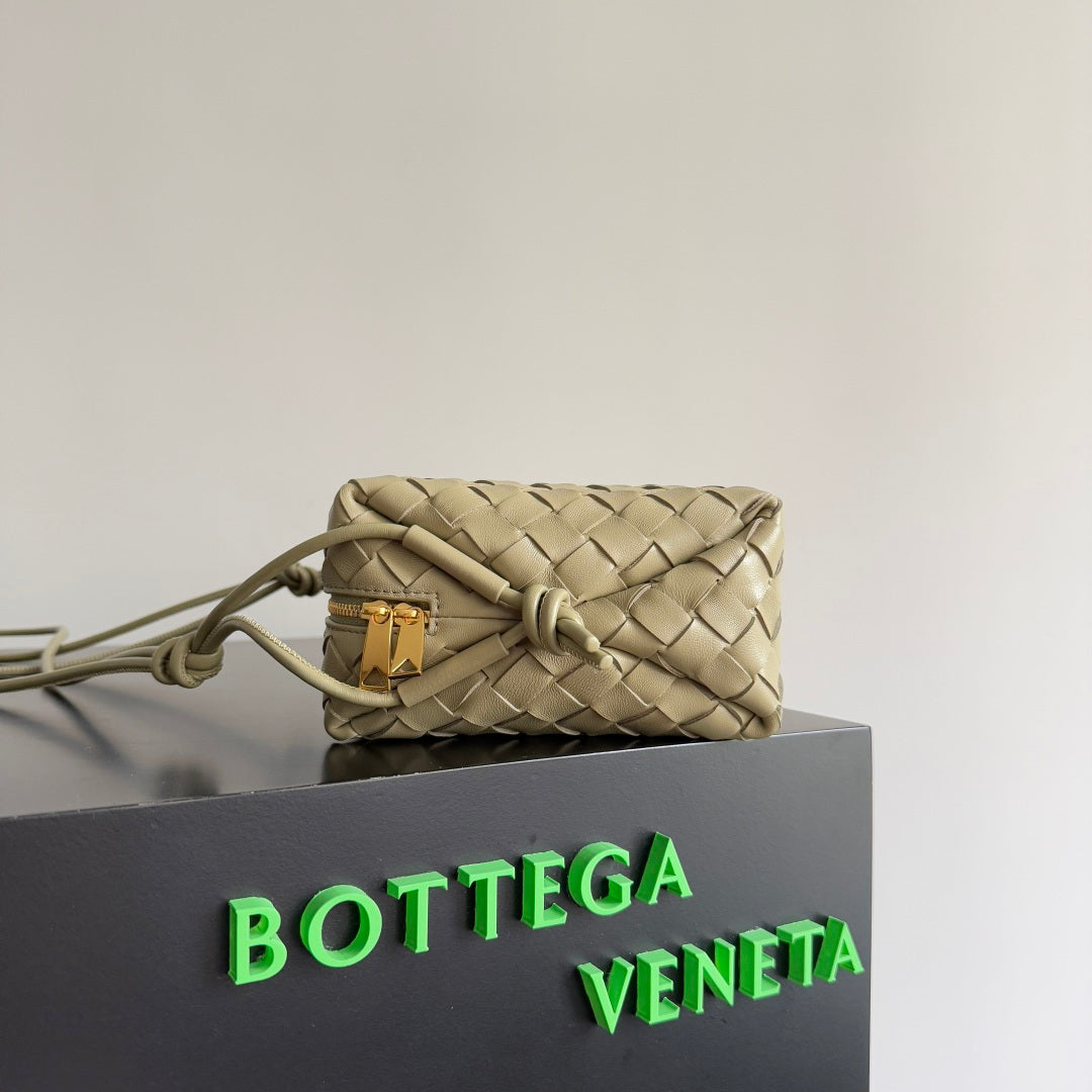 Bottega Veneta 680255 Black & Olive Green Designer Handbag - detail image 6