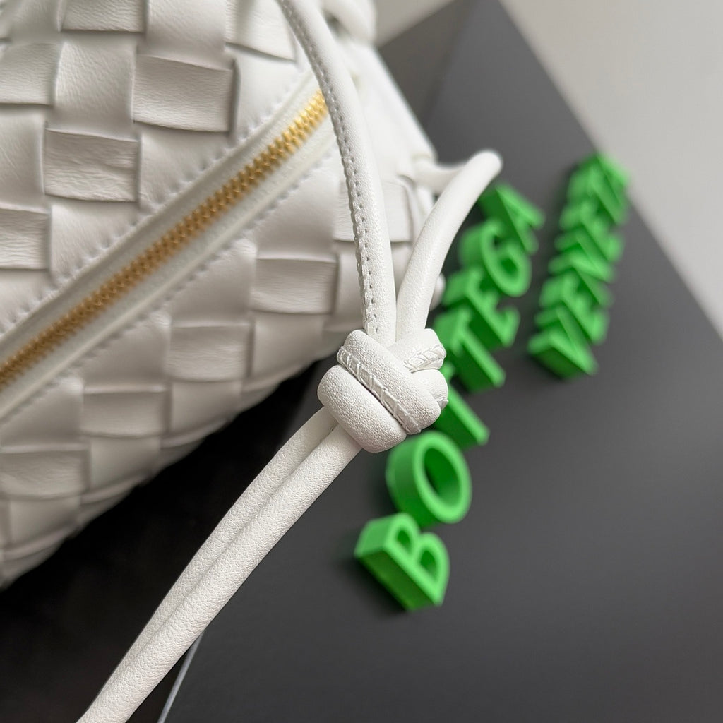 Bottega Veneta 680255 Black Designer Handbag Edition 3 - detail image 7