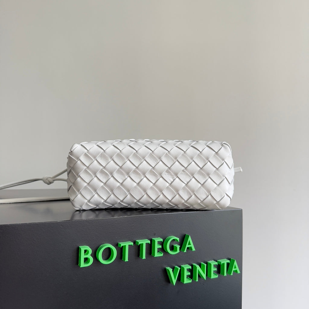 Bottega Veneta 680255 Black Designer Handbag Edition 3 - detail image 3