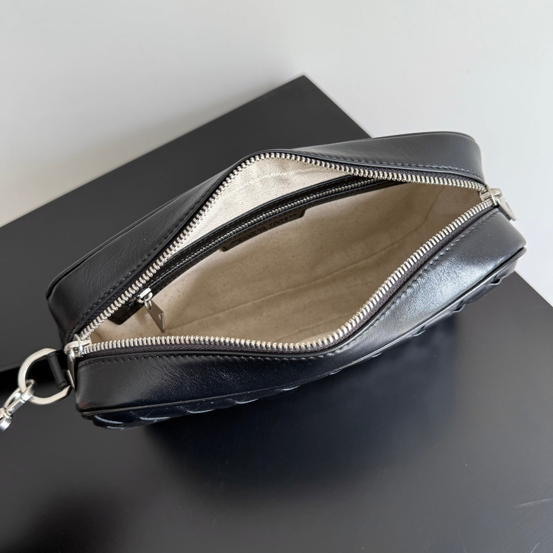 Bottega Veneta 755923 Black Designer Handbag Edition 5 - detail image 9
