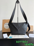Bottega Veneta Black Designer Handbag Edition 364