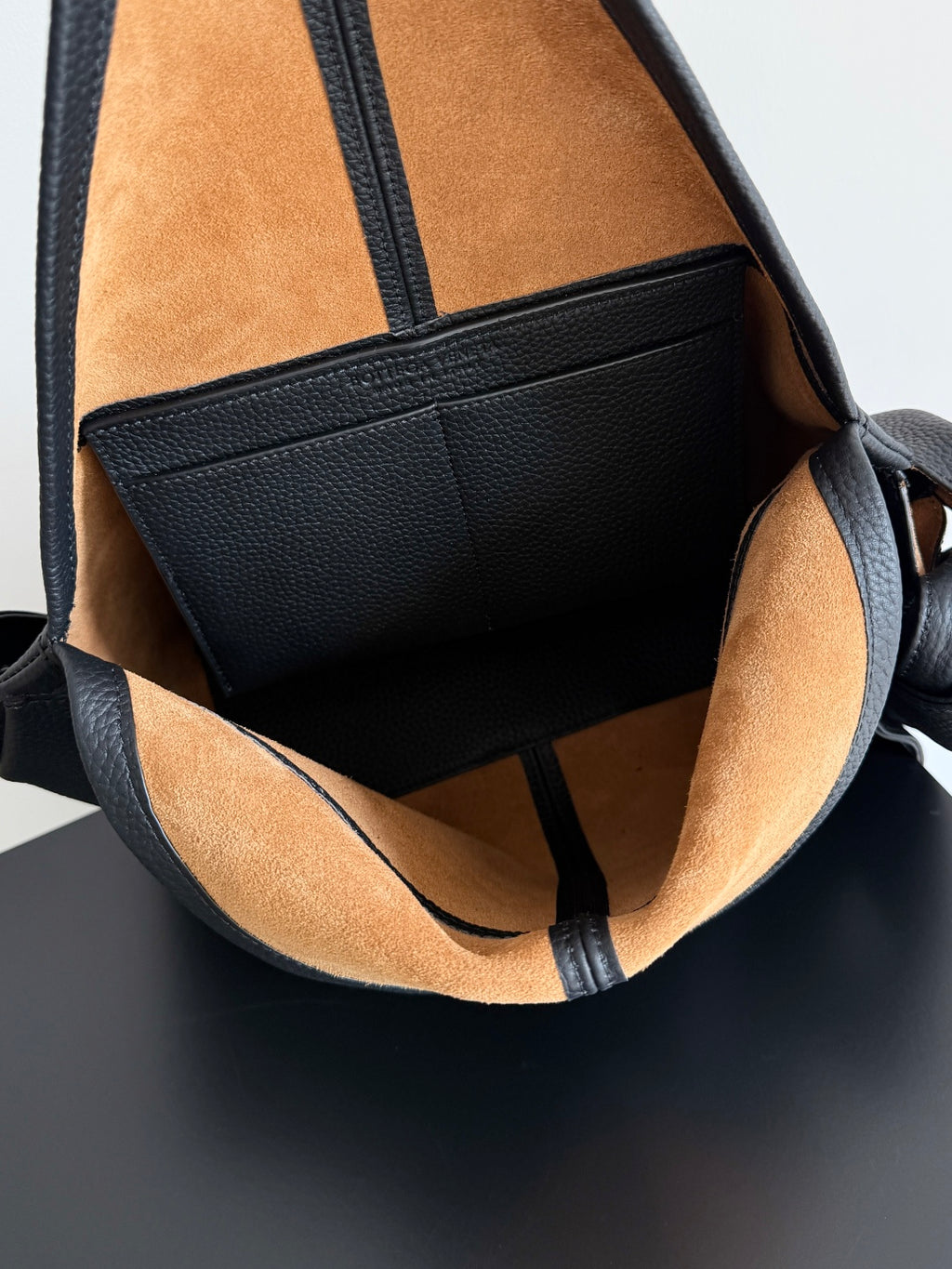 Bottega Veneta 815807 Black Designer Handbag - detail image 9