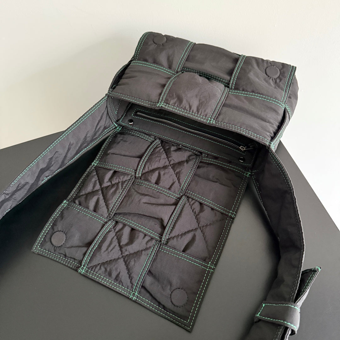 Bottega Veneta 795675 Black Designer Handbag - detail image 5