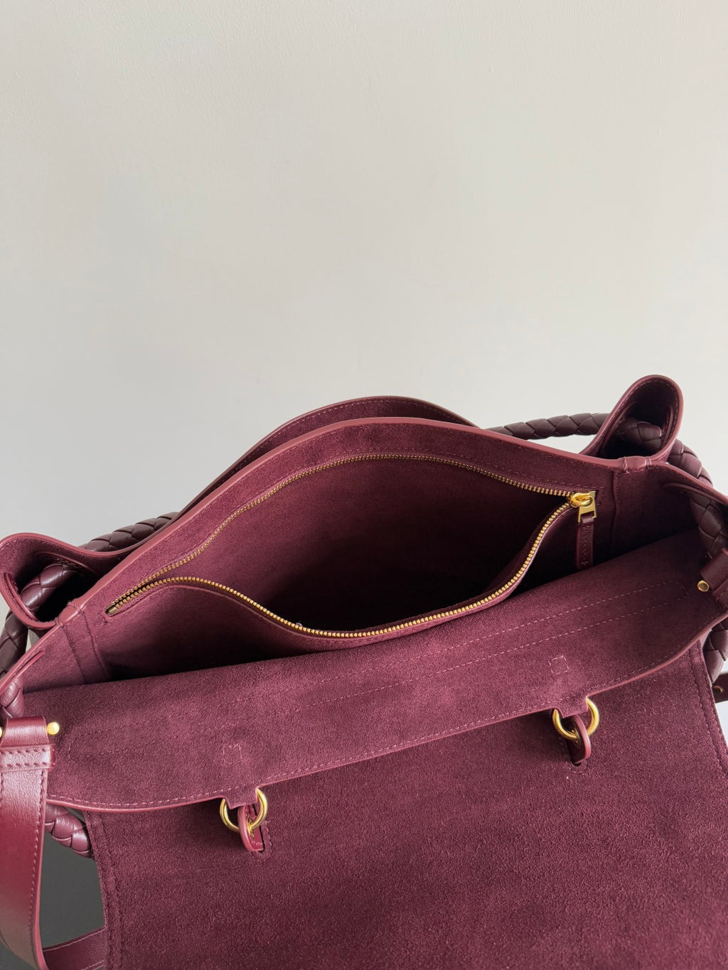 Bottega Veneta Red Designer Handbag Edition 47 - detail image 7
