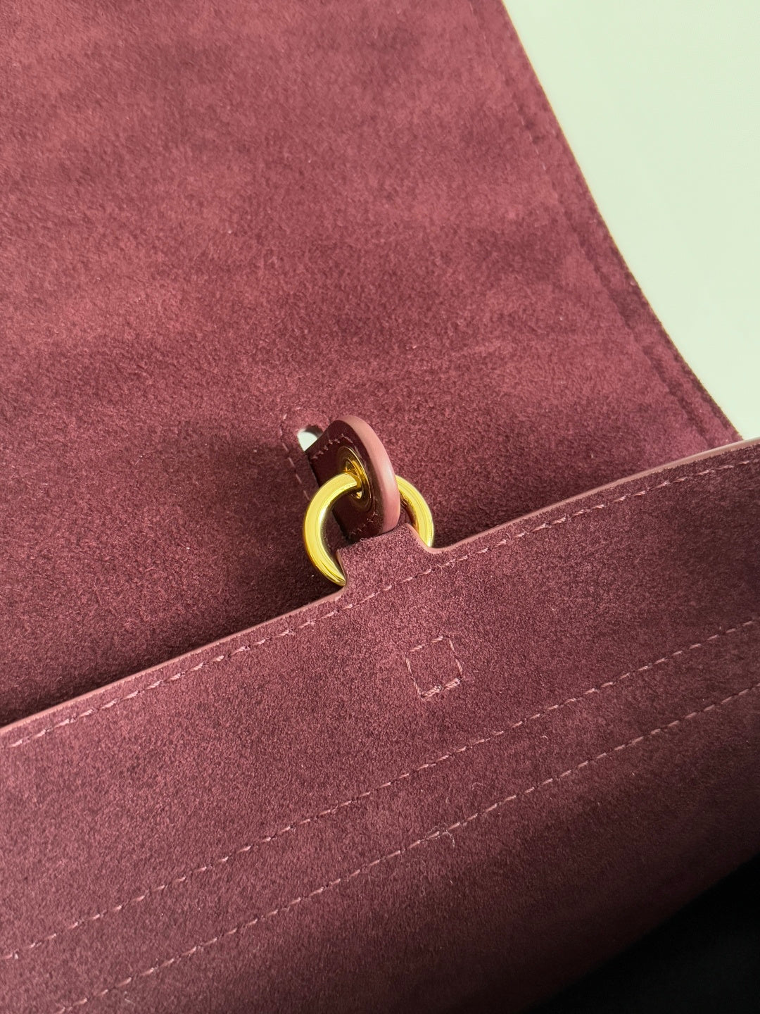 Bottega Veneta Red Designer Handbag Edition 47 - detail image 3