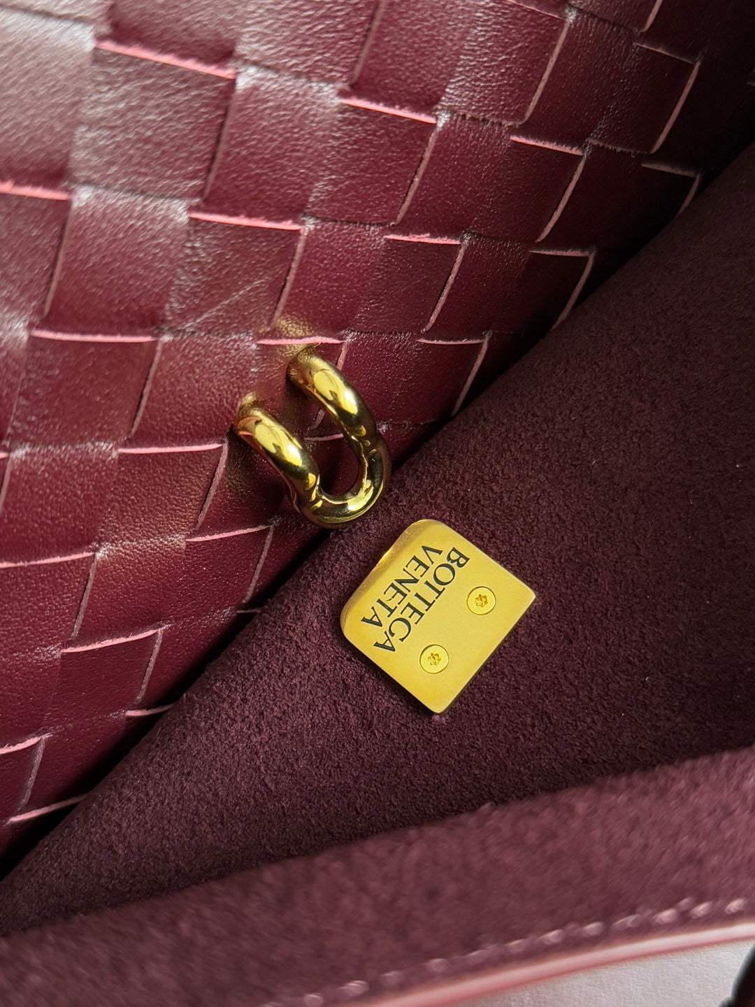 Bottega Veneta Red Designer Handbag Edition 47 - detail image 9
