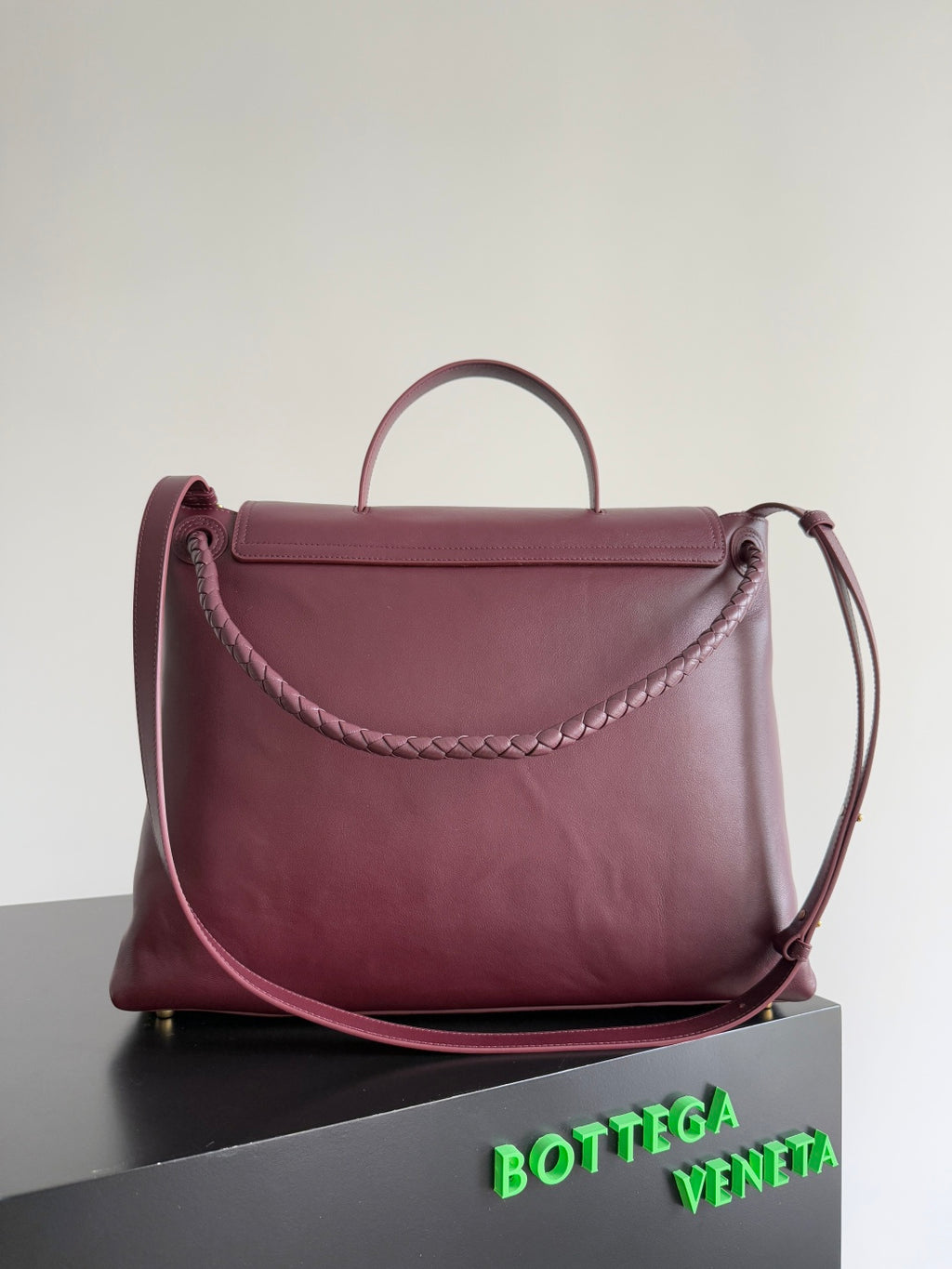 Bottega Veneta 826195 Red Designer Handbag Edition 2 - detail image 2