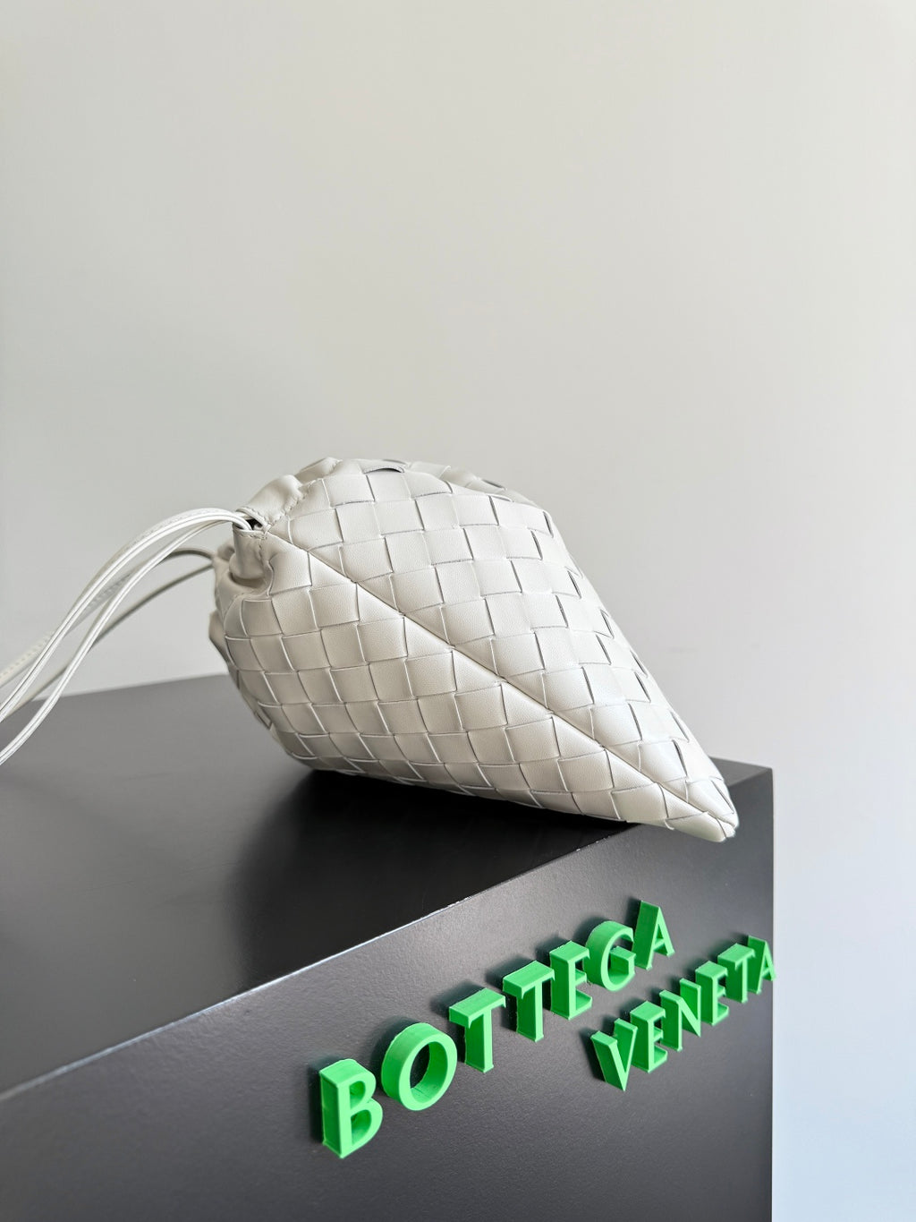 Bottega Veneta 796728 Black Hobo Bag Edition 5 - detail image 2