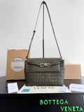 Bottega Veneta Black Designer Handbag Edition 809