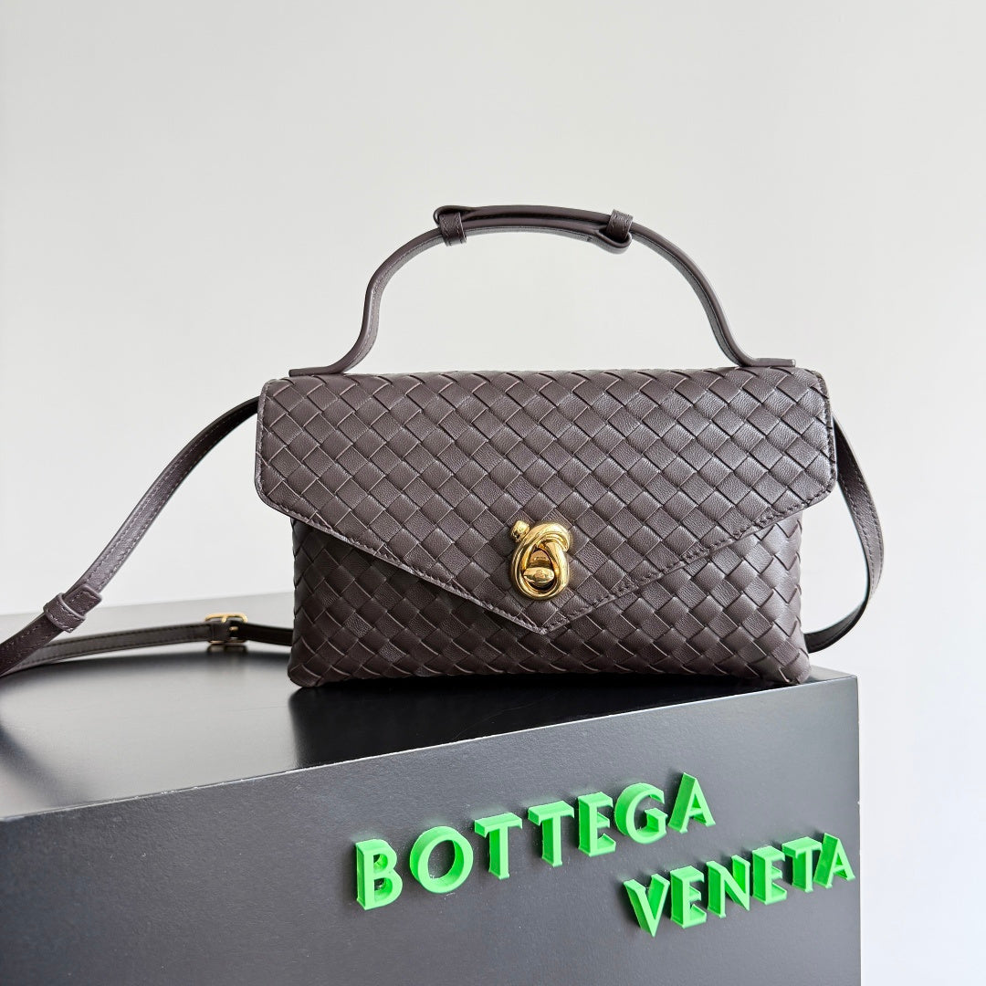 Bottega Veneta 817191 Black Tote Bag Edition 2