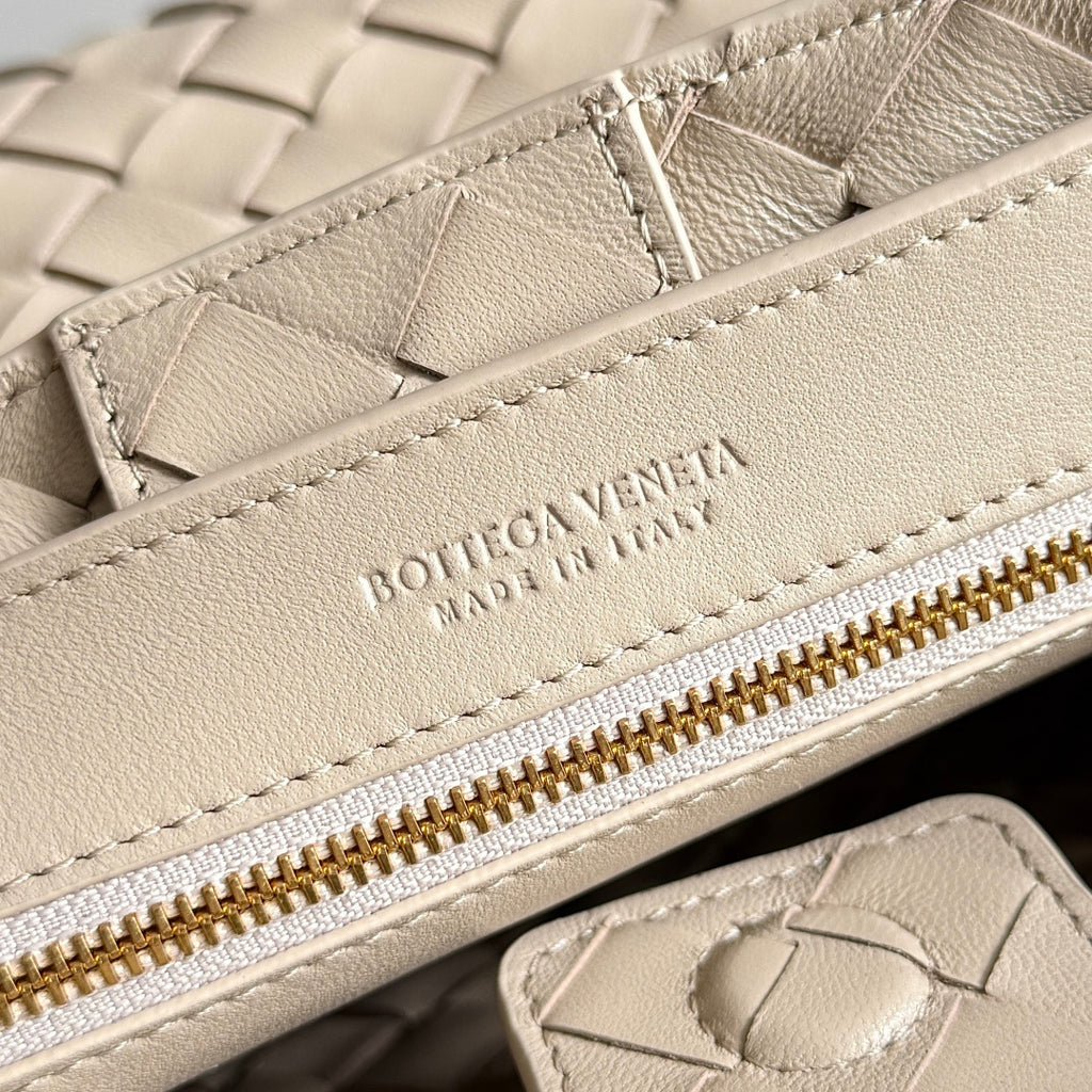 Bottega Veneta 743568 Silver Designer Handbag Edition 12 - detail image 4