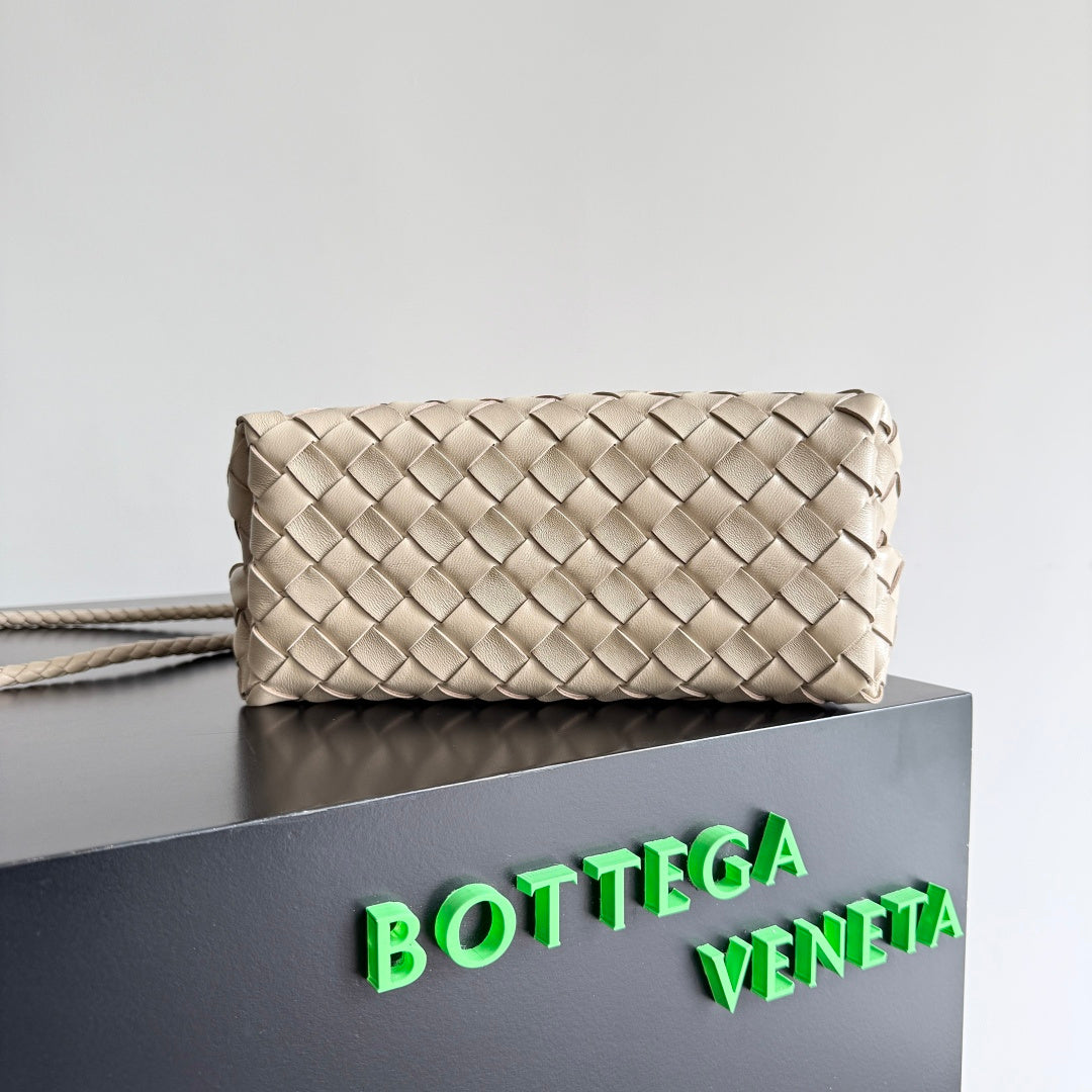 Bottega Veneta 743568 Silver Designer Handbag Edition 12 - detail image 2