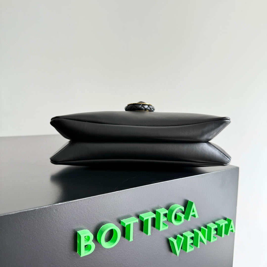 Bottega Veneta 826147 Black Mini Bag - detail image 4