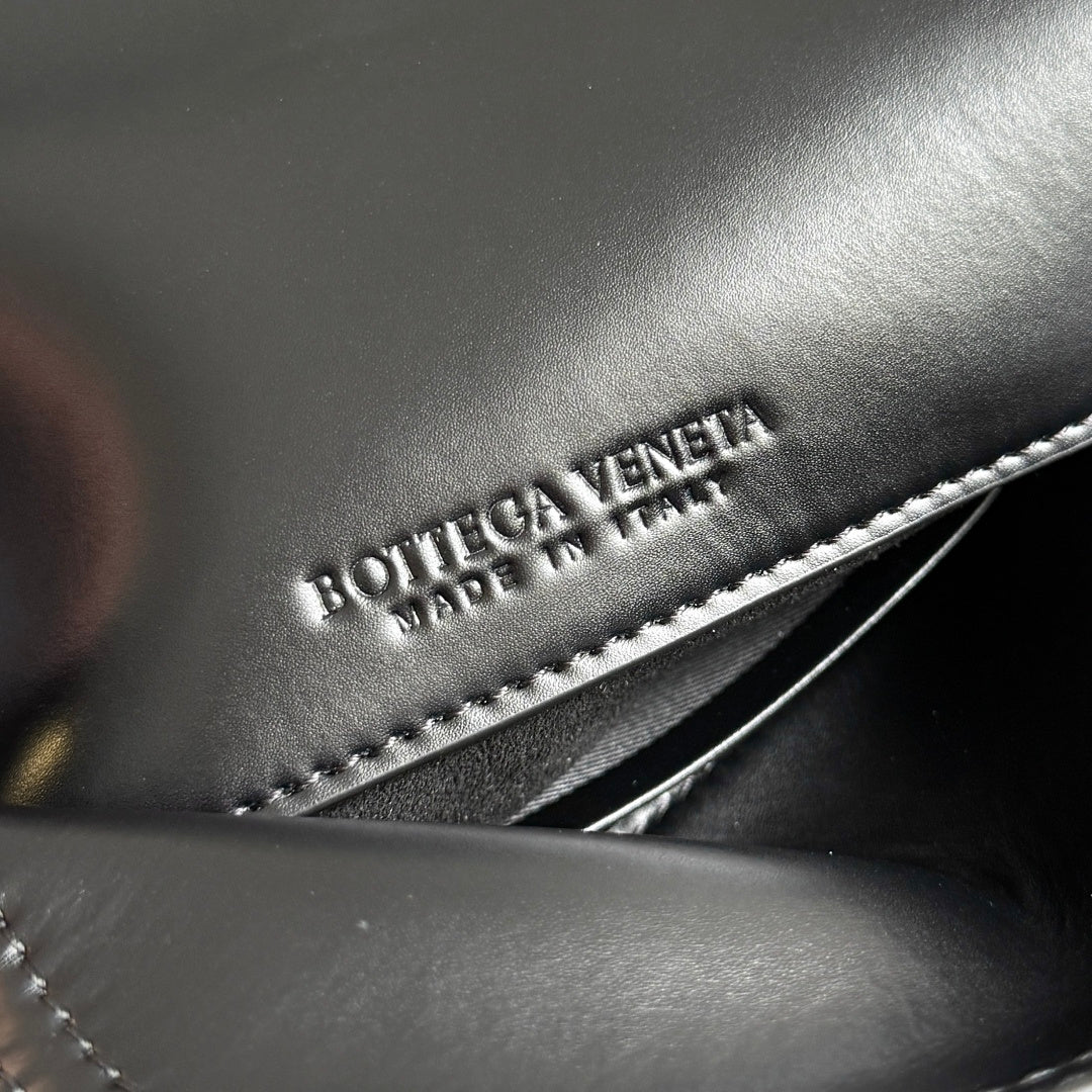 Bottega Veneta 826147 Black Mini Bag - detail image 7