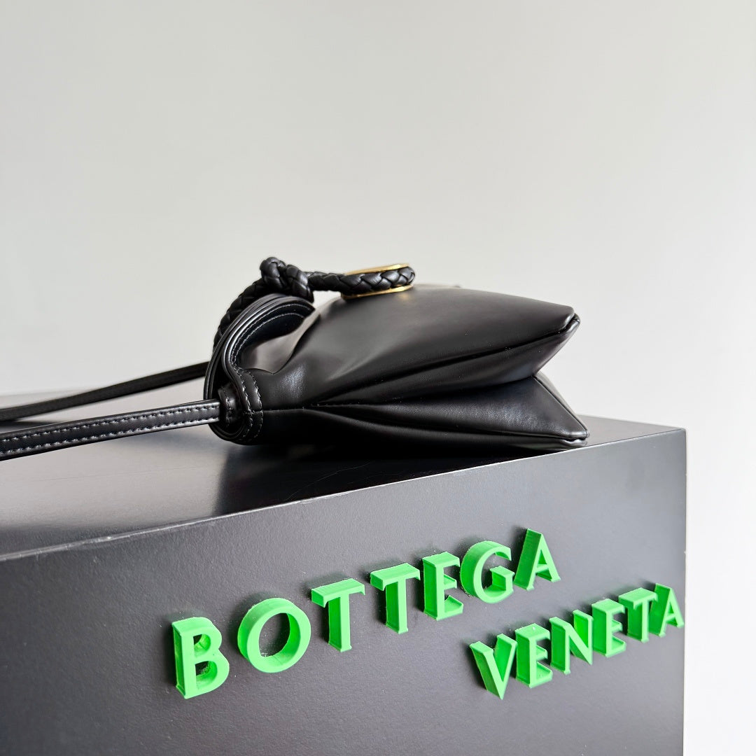 Bottega Veneta 826147 Black Mini Bag - detail image 3