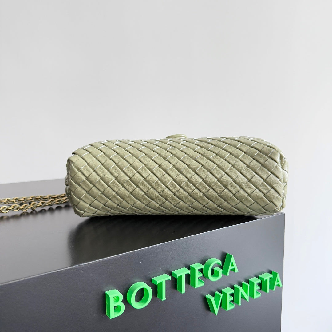 Bottega Veneta 804038 Black Clutch Bag Edition 2 - detail image 3