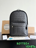 Bottega Veneta Black Designer Handbag Edition 640