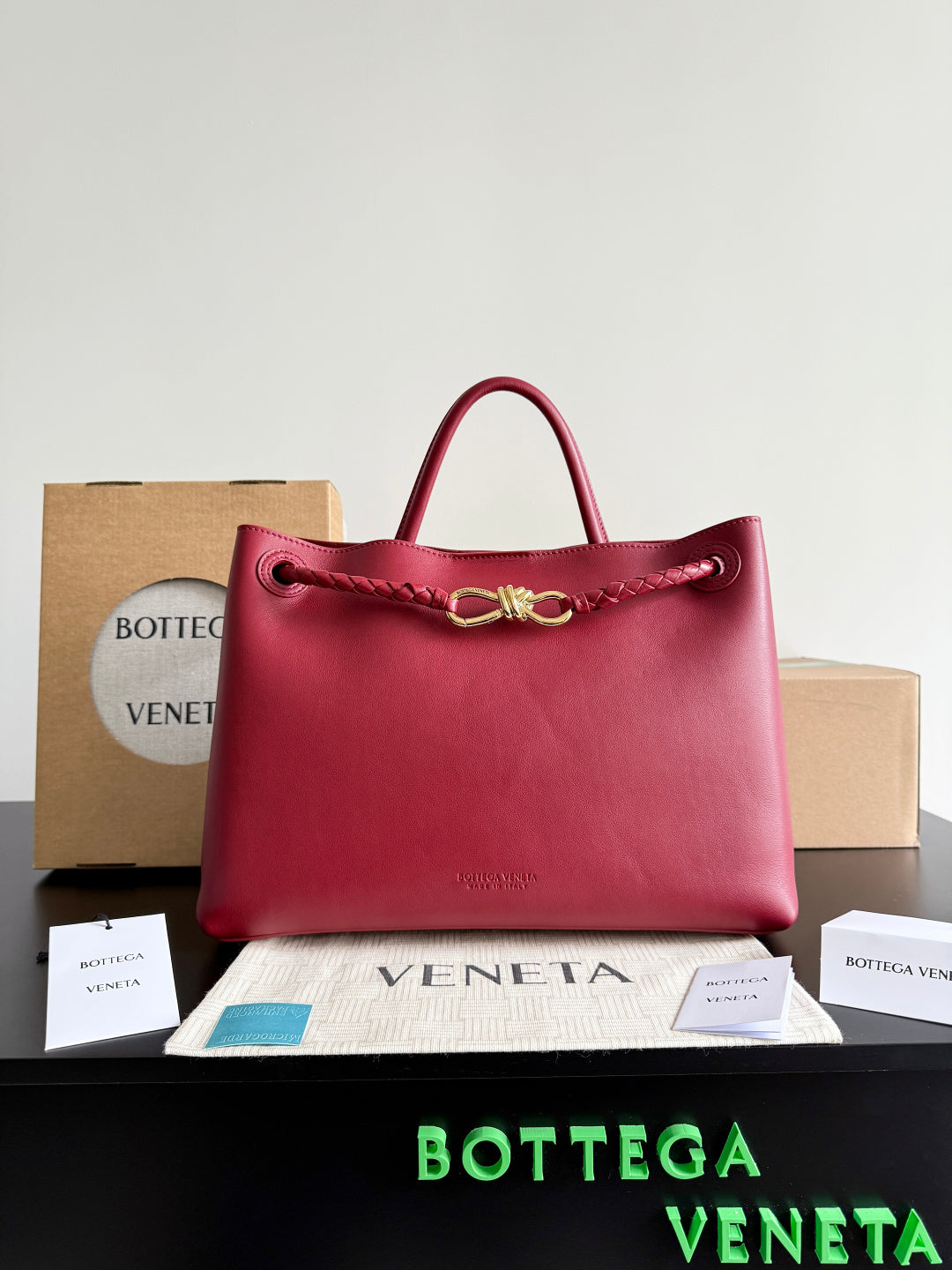 Bottega Veneta Blue Designer Handbag Edition 17