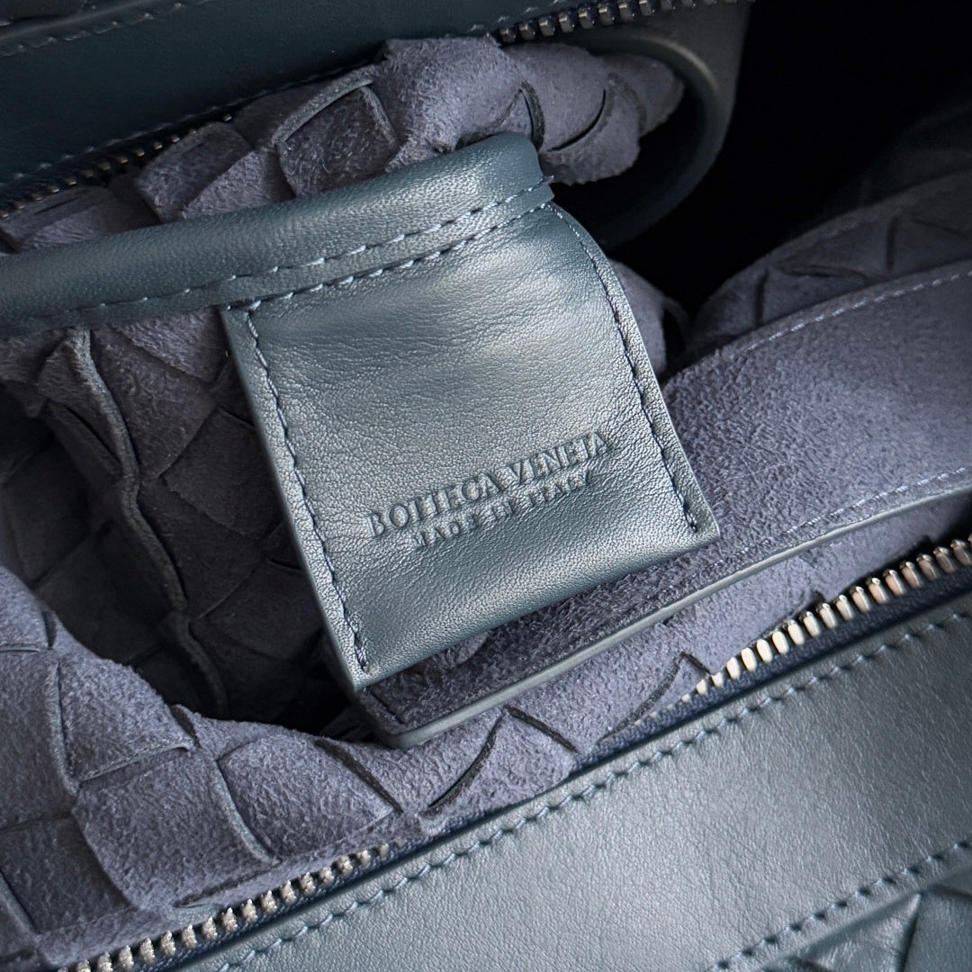 Bottega Veneta 653118 Black Designer Handbag - detail image 8