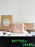 Bottega Veneta Black Designer Handbag Edition 512