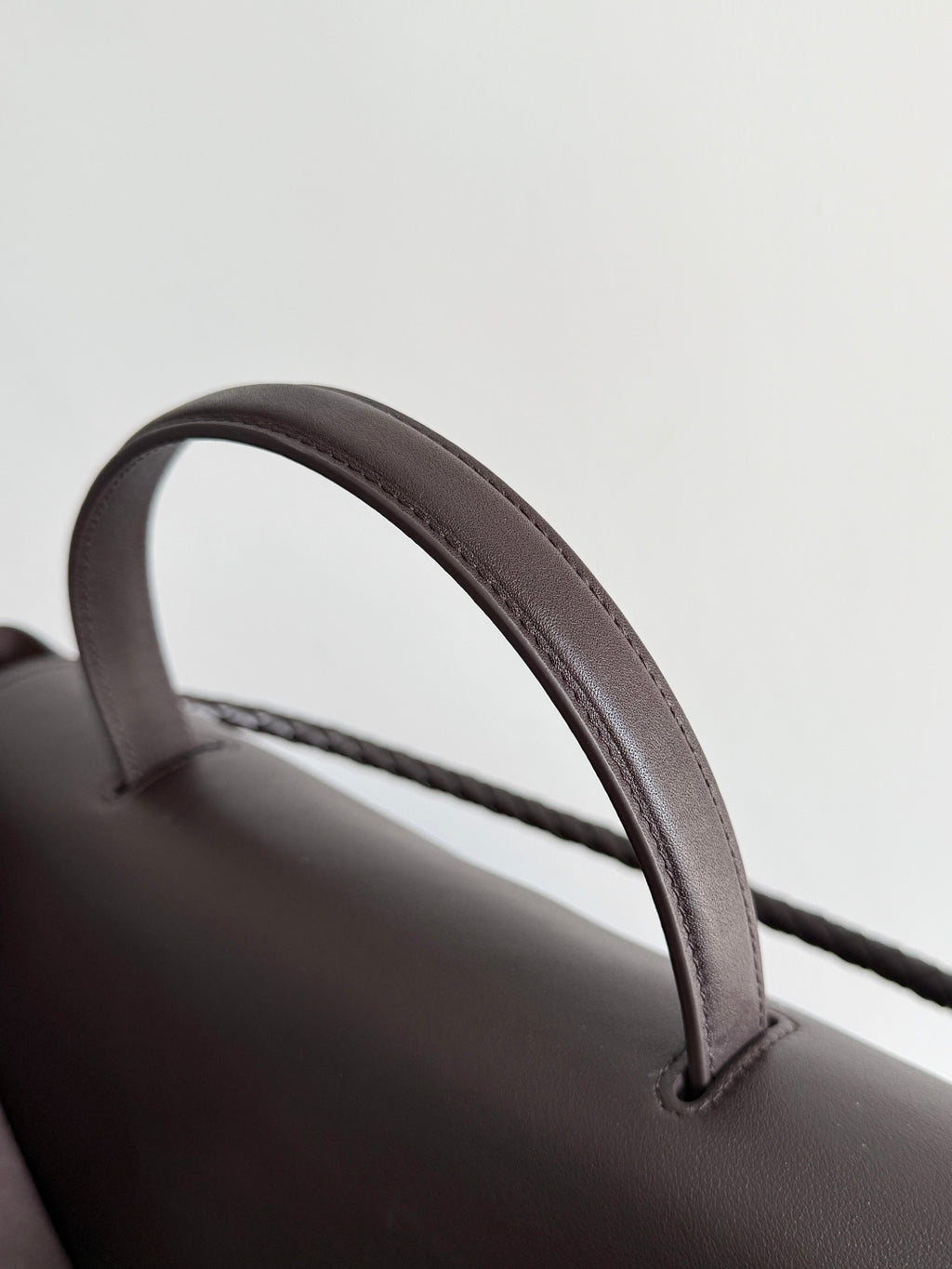 Bottega Veneta Brown Designer Handbag Edition 70 - detail image 8