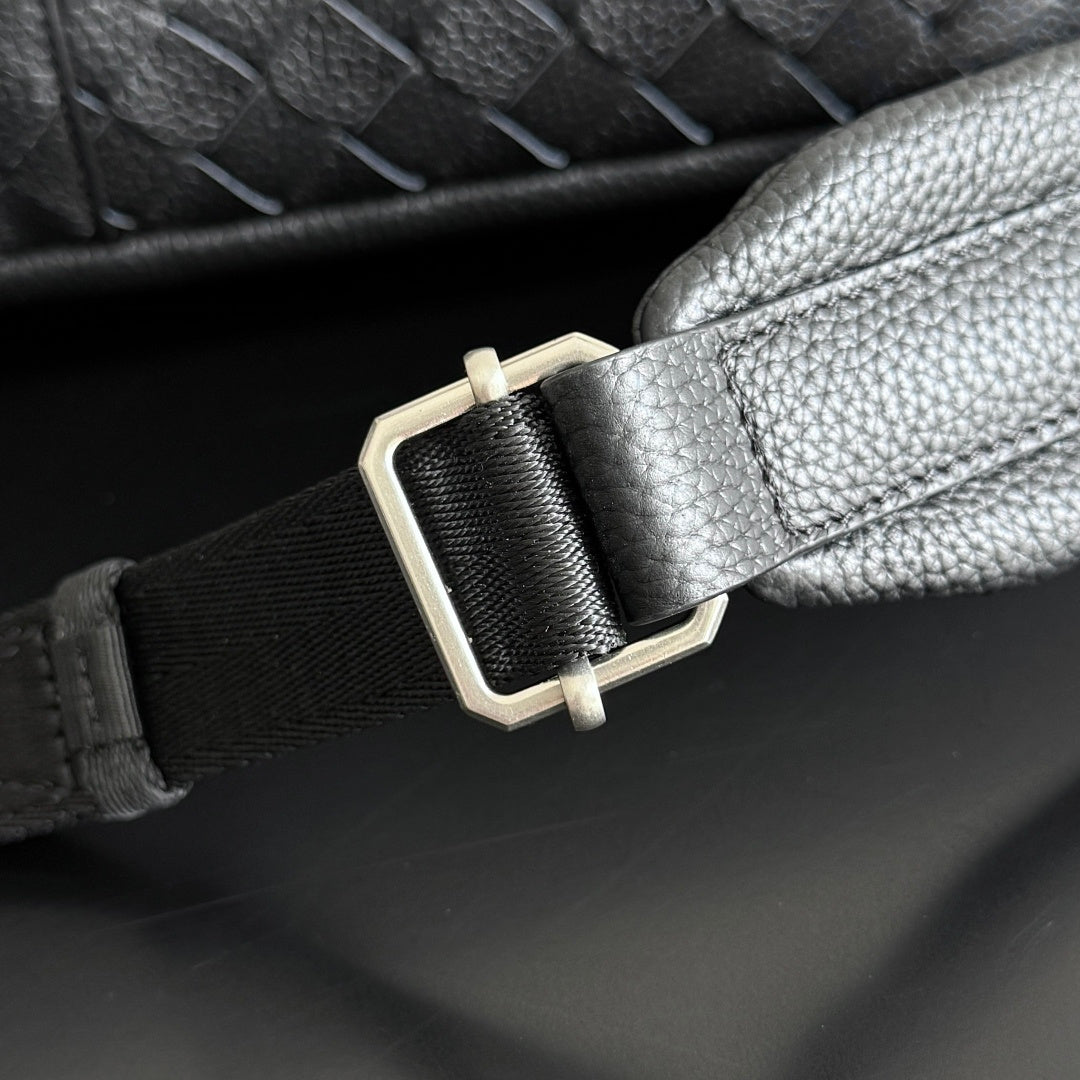 Bottega Veneta 833158 Black Designer Handbag - detail image 7