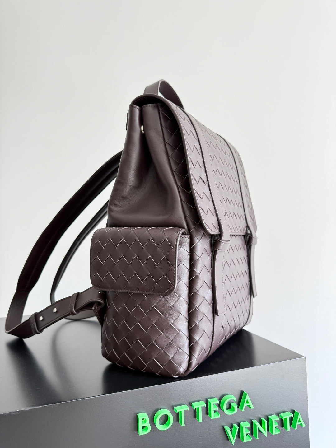 Bottega Veneta 805971 Black Designer Handbag Edition 3 - detail image 3