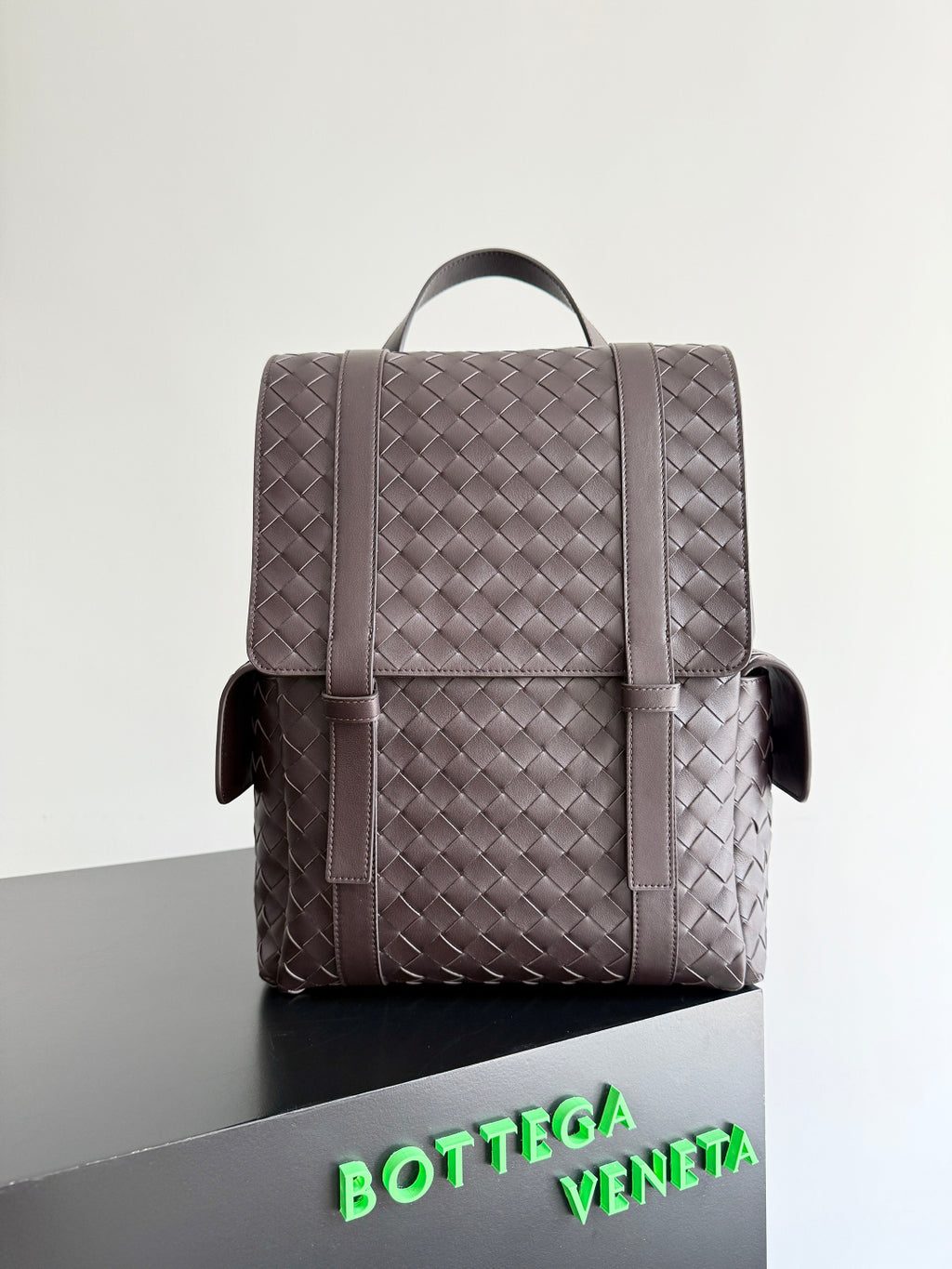 Bottega Veneta 805971 Black Designer Handbag Edition 3
