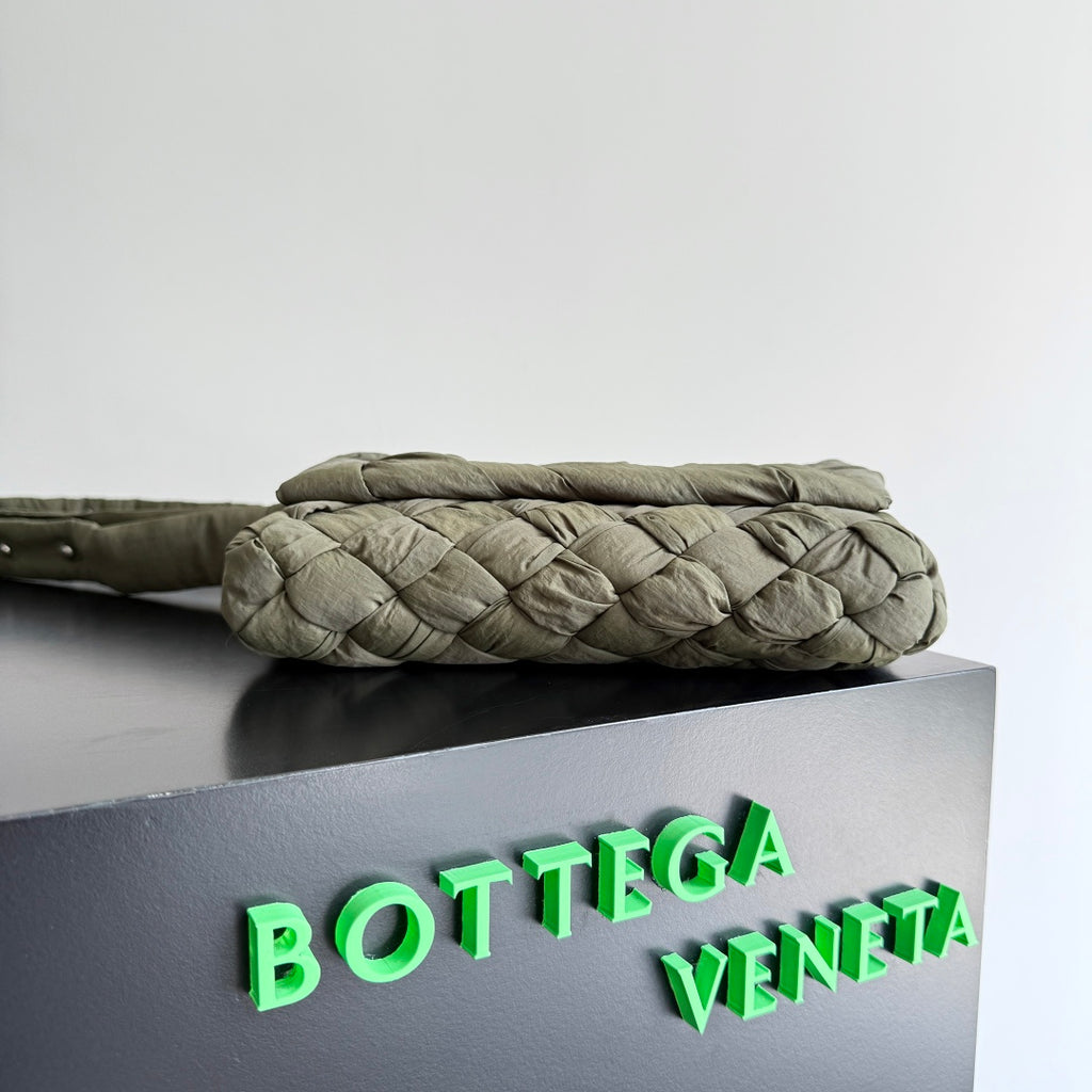 Bottega Veneta 795498 Black Designer Handbag - detail image 4