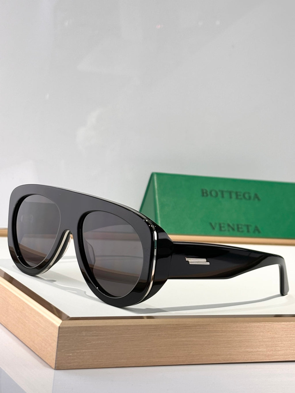 Bottega Veneta BV1362S Rose Gold & Green Designer Sunglasses 58-17-130 mm