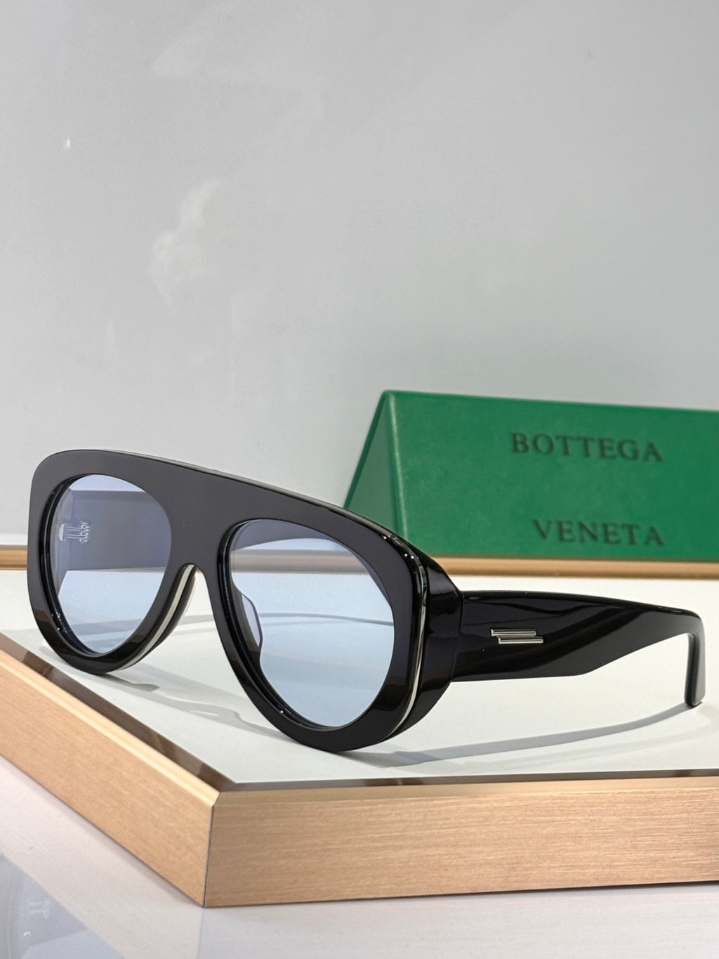 Bottega Veneta BV1362S Rose Gold & Green Designer Sunglasses 58-17-130 mm - detail image 7
