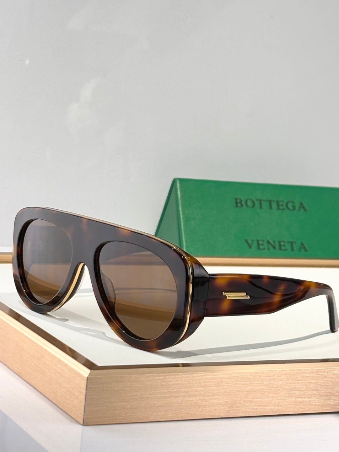 Bottega Veneta BV1362S Rose Gold & Green Designer Sunglasses 58-17-130 mm - detail image 4