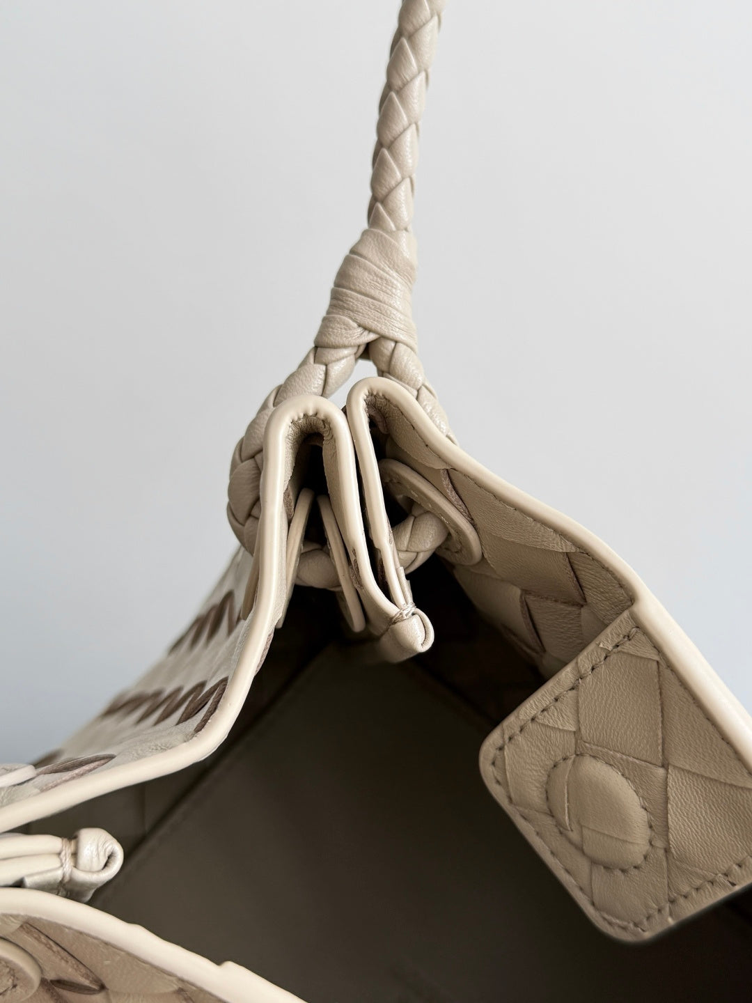 Bottega Veneta 796569 Silver Designer Handbag Edition 2 - detail image 6